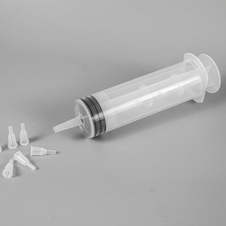 P&M Customizable and mass-produced Plastic Syringes